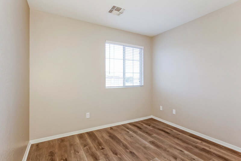 2,095/Mo, 48 S 226th Ln Buckeye, AZ 85326 Bedroom View