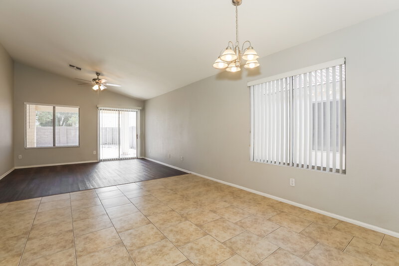 1,840/Mo, 1069 E Nardini St San Tan Valley, AZ 85140 Dining Room View