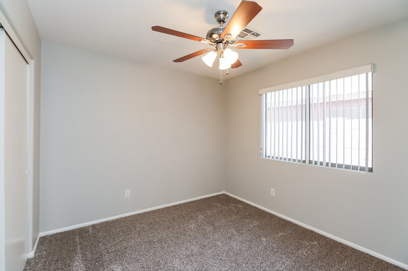 1,870/Mo, 1069 E Nardini St San Tan Valley, AZ 85140 Bedroom View