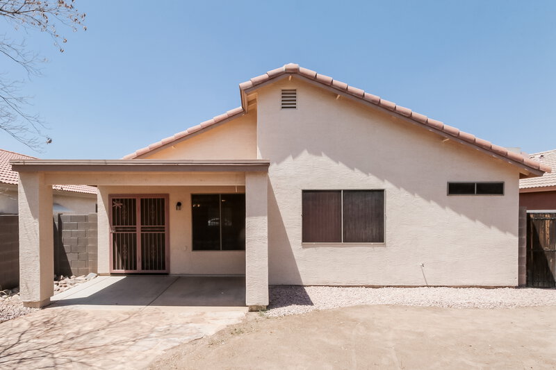 1,870/Mo, 1069 E Nardini St San Tan Valley, AZ 85140 Rear View