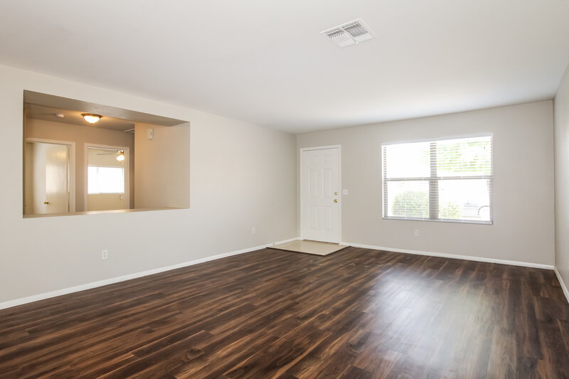 1,970/Mo, 11815 W Columbine Dr El Mirage, AZ 85335 Misc View