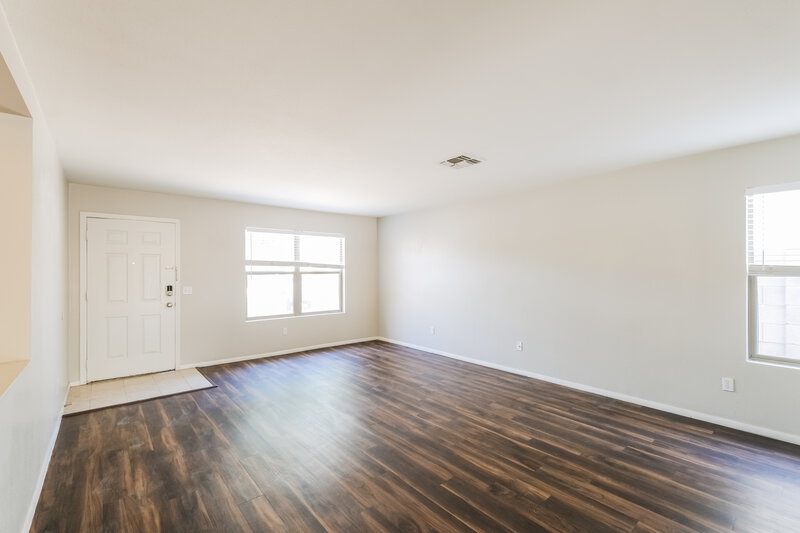 1,680/Mo, 11815 W Columbine Dr El Mirage, AZ 85335 Living Room View