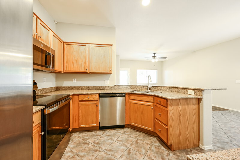 2,315/Mo, 14232 W Clarendon Ave Goodyear, AZ 85395 Kitchen View