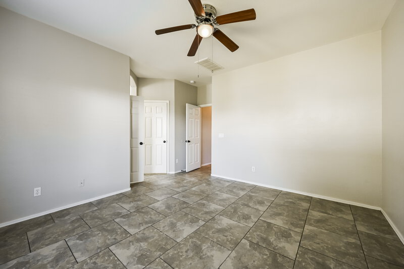 2,315/Mo, 14232 W Clarendon Ave Goodyear, AZ 85395 Main Bedroom View 2