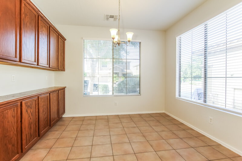 1,910/Mo, 15248 W Port Royale Ln Surprise, AZ 85379 Dining Room View