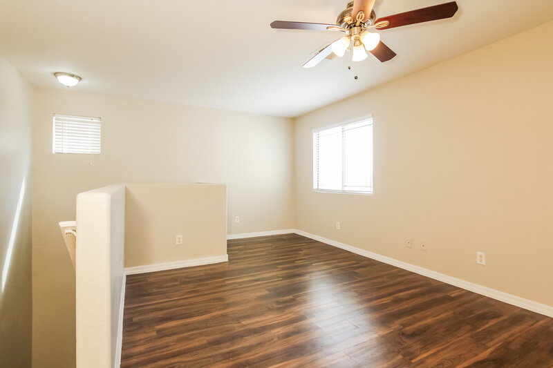 2,210/Mo, 12916 W Lawrence Ct Glendale, AZ 85307 Loft View