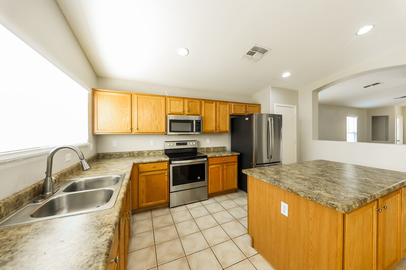 1,945/Mo, 15189 W Woodlands Ave Goodyear, AZ 85338 Kitchen View 2