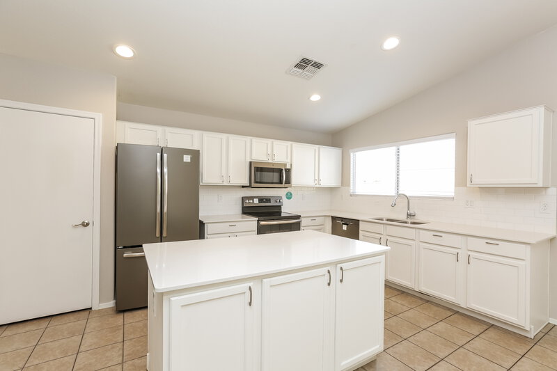 2,085/Mo, 15188 W Monroe St Goodyear, AZ 85338 Kitchen View 2