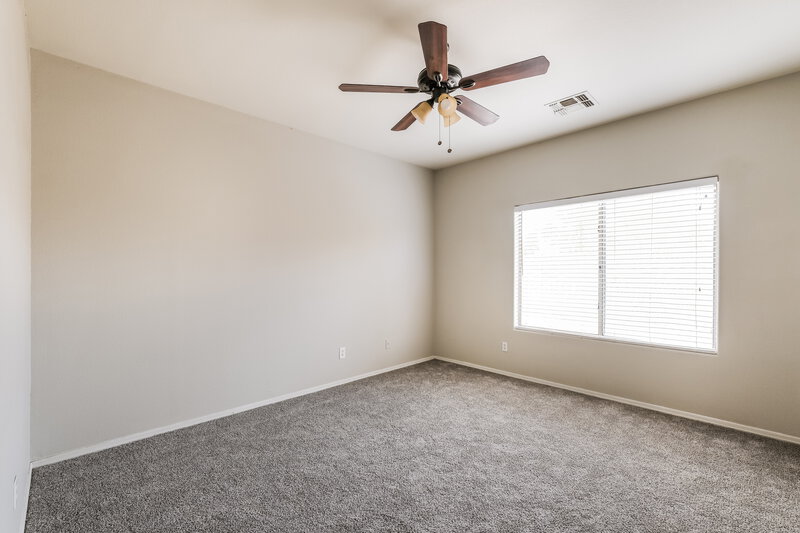 1,940/Mo, 3402 N 129th Drive Avondale, AZ 85392 Main Bedroom View 2