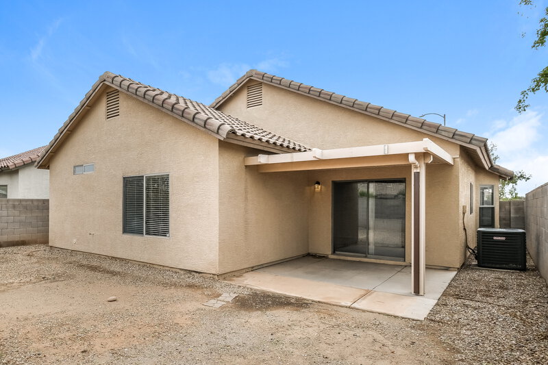 1,940/Mo, 3402 N 129th Drive Avondale, AZ 85392 Rear View