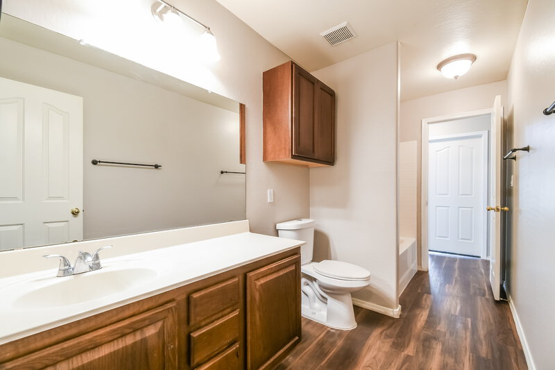2,070/Mo, 3275 W Sunshine Butte Drive Queen Creek, AZ 85142 Bathroom View