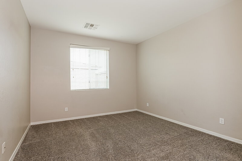 2,330/Mo, 7509 S 27th Way Phoenix, AZ 85042 Bedroom View 2