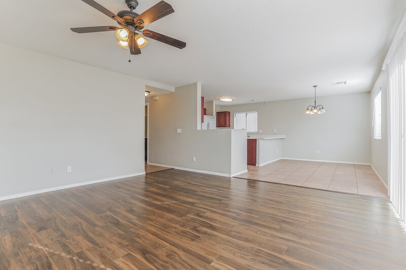 1,900/Mo, 1465 E Daniella Drive San Tan Valley, AZ 85140 Living Room View