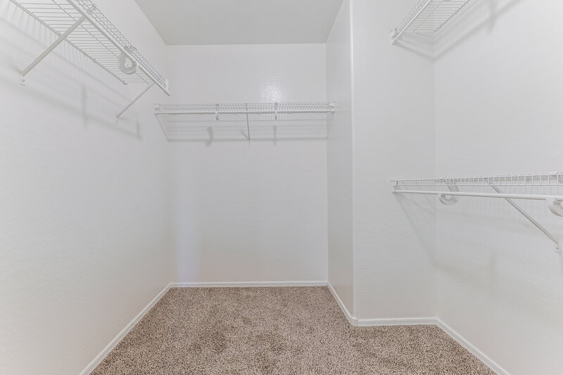 1,900/Mo, 1465 E Daniella Drive San Tan Valley, AZ 85140 Walk In Closet View