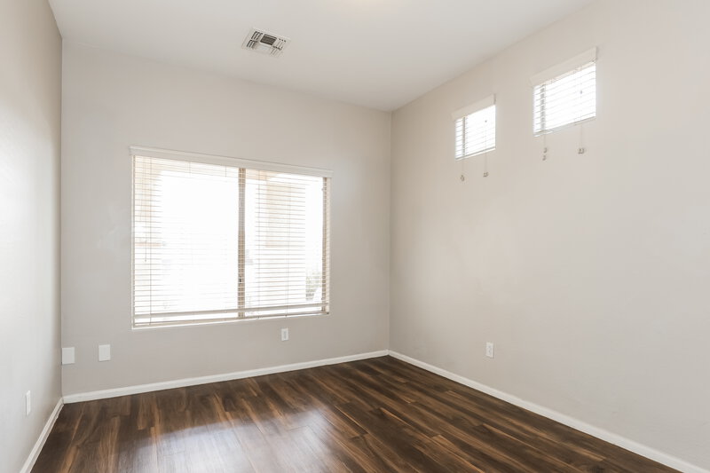 2,010/Mo, 7154 W Globe Avenue Phoenix, AZ 85043 Bedroom View 2
