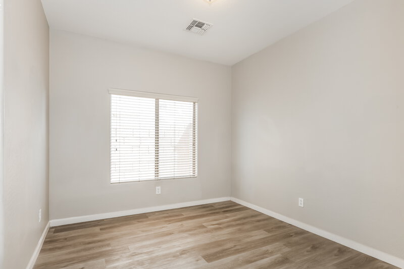 2,010/Mo, 7154 W Globe Avenue Phoenix, AZ 85043 Bedroom View 3