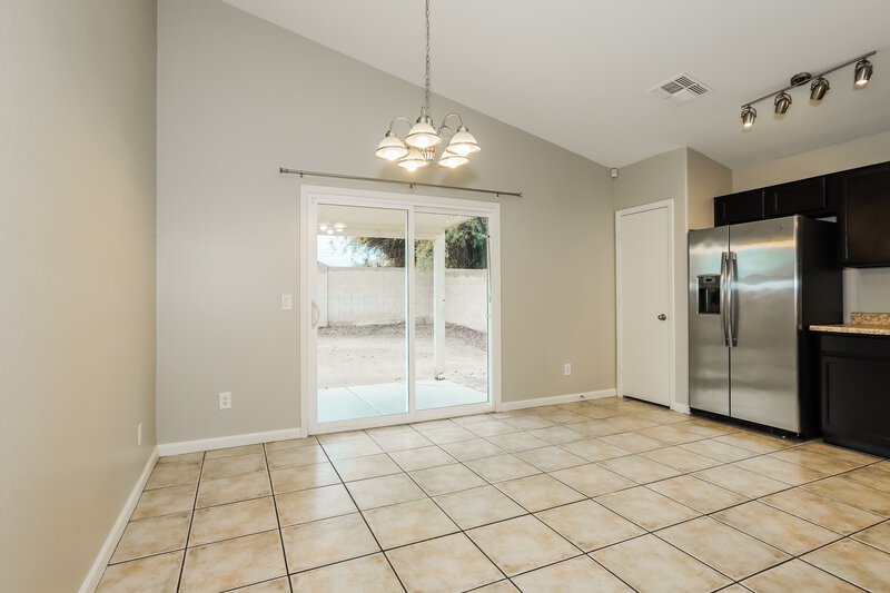 1,680/Mo, 12621 W Bloomfield Rd El Mirage, AZ 85335 Dining Room View 2
