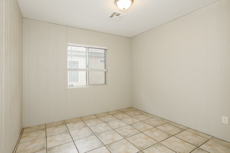 1,680/Mo, 12621 W Bloomfield Rd El Mirage, AZ 85335 Bedroom View 3