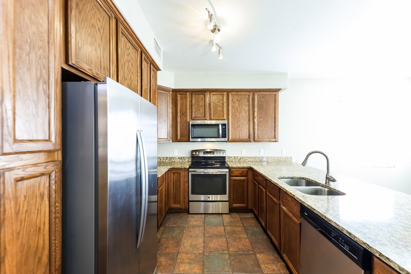 3,100/Mo, 8755 E Kilarea Ave Mesa, AZ 85209 Kitchen View 2