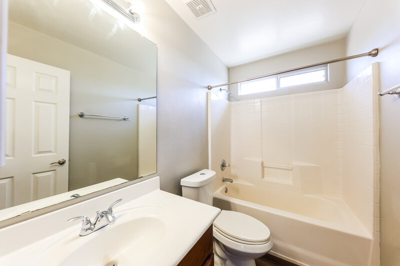 3,100/Mo, 8755 E Kilarea Ave Mesa, AZ 85209 Bathroom View