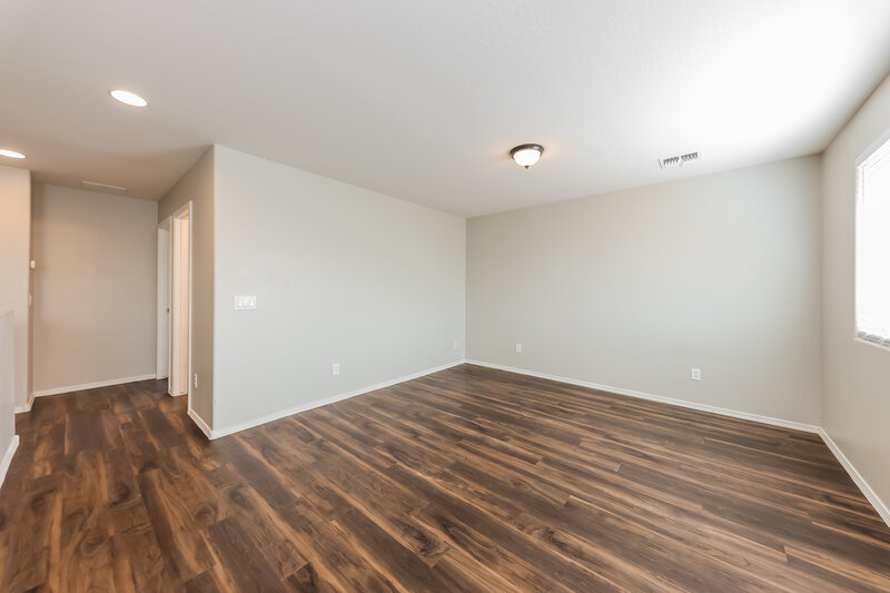 1,890/Mo, 19372 W Adams Street Buckeye, AZ 85326 Loft View 2