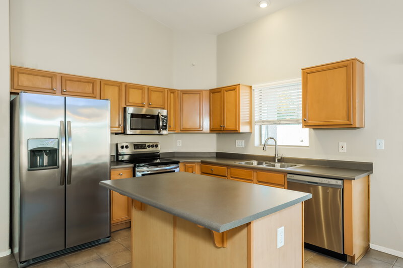 1,750/Mo, 13426 W Crocus Drive Surprise, AZ 85379 Kitchen View