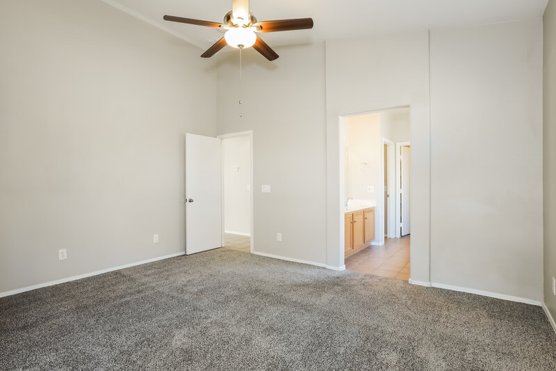 1,750/Mo, 13426 W Crocus Drive Surprise, AZ 85379 Main Bedroom View