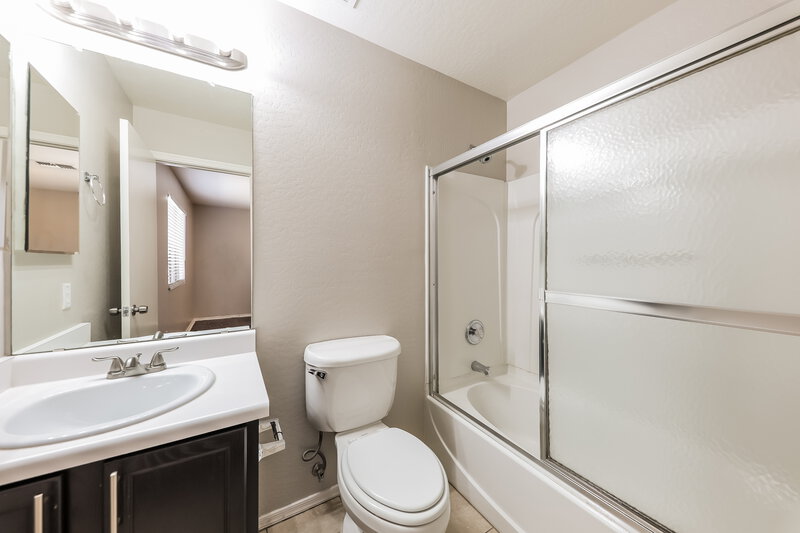 1,765/Mo, 16226 W Redfield Road Surprise, AZ 85379 Main Bathroom View