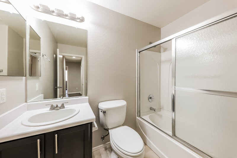 1,765/Mo, 16226 W Redfield Road Surprise, AZ 85379 Bathroom View
