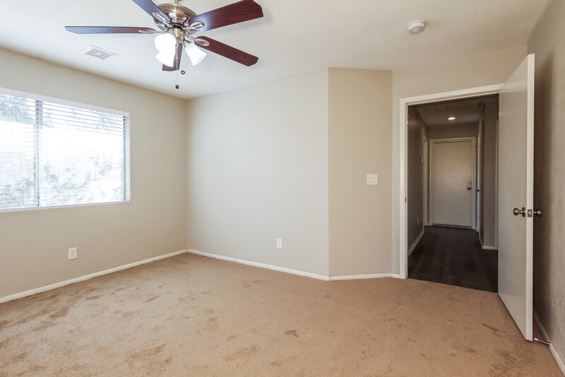 1,935/Mo, 6529 N 74th Drive Glendale, AZ 85303 Misc View 5