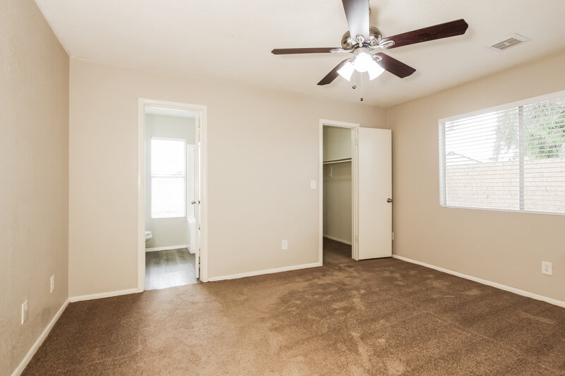 1,845/Mo, 6529 N 74th Drive Glendale, AZ 85303 Main Bedroom View