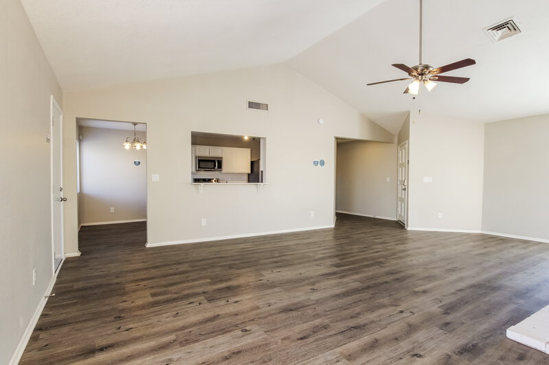 1,935/Mo, 6529 N 74th Drive Glendale, AZ 85303 Misc View 7