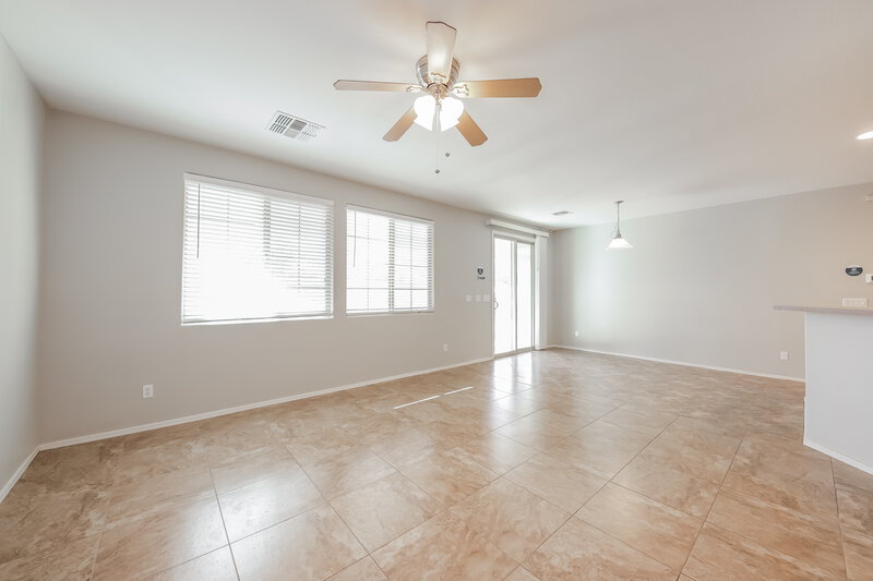 1,955/Mo, 26934 N 175th Ln Surprise, AZ 85387 Family Room View