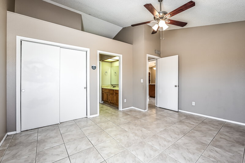 2,340/Mo, 1102 E Kerry Ln Phoenix, AZ 85024 Main Bedroom View