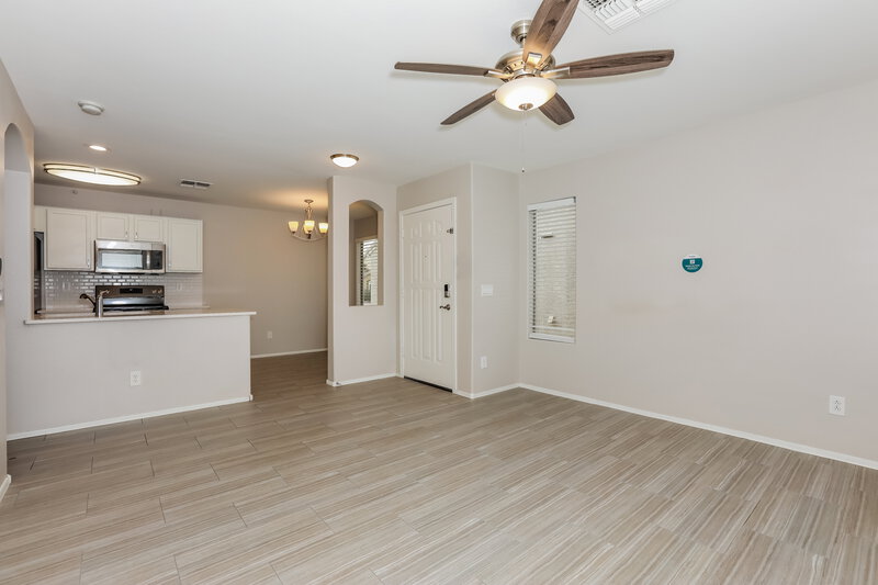 2,015/Mo, 1718 E Daniella Dr San Tan Valley, AZ 85140 Living Room View 2