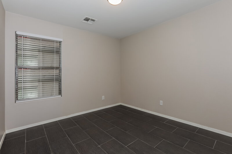 2,015/Mo, 1718 E Daniella Dr San Tan Valley, AZ 85140 Bedroom View 3