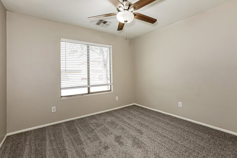 1,925/Mo, 4127 E Mica Rd San Tan Valley, AZ 85143 Bedroom View 2