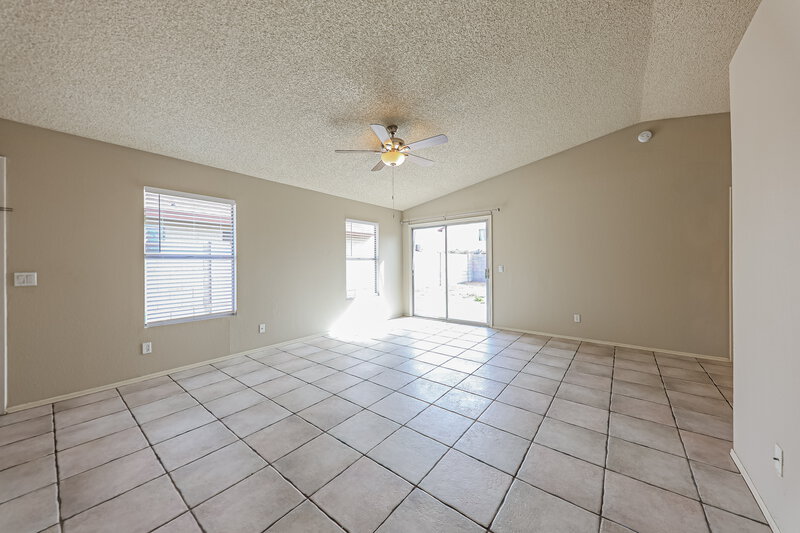 1,790/Mo, 4713 W Menadota Drive Glendale, AZ 85308 Living Room View 2