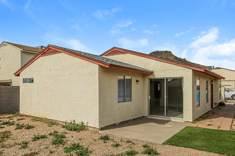 1,790/Mo, 4713 W Menadota Drive Glendale, AZ 85308 Rear View