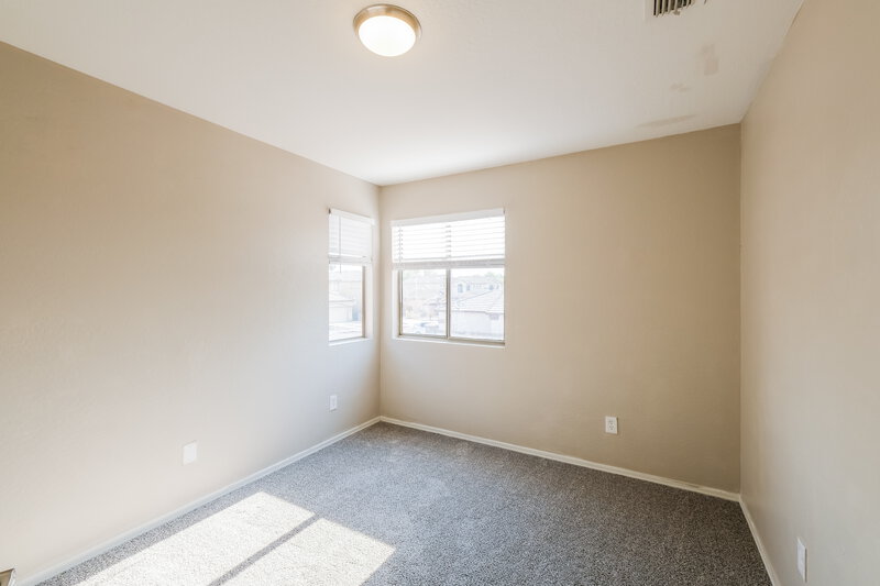 2,125/Mo, 2018 N 106th Lane Avondale, AZ 85392 Bedroom View