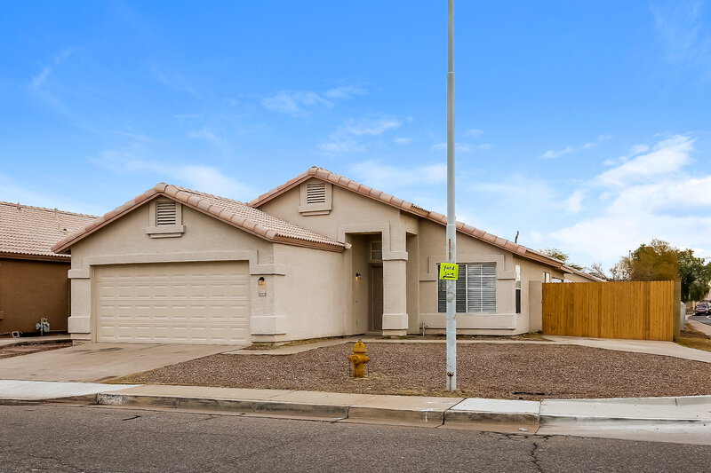 1,905/Mo, 2003 N 89th Dr Phoenix, AZ 85037 Front View