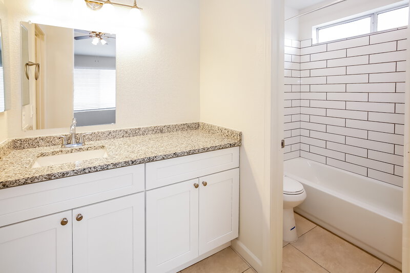 1,905/Mo, 2003 N 89th Dr Phoenix, AZ 85037 Main Bathroom View 2