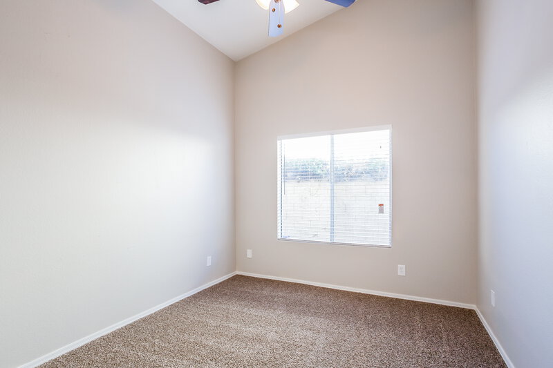 2,390/Mo, 19926 N 69th Ave Glendale, AZ 85308 Bedroom View 2