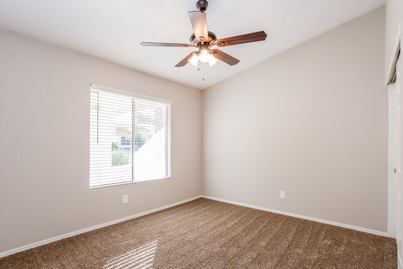 2,390/Mo, 19926 N 69th Ave Glendale, AZ 85308 Bedroom View 4