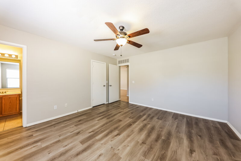 2,265/Mo, 3008 W White Feather Lane Phoenix, AZ 85083 Main Bedroom View