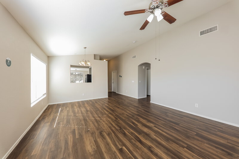 1,980/Mo, 13401 N 127th Drive El Mirage, AZ 85335 Misc View 5