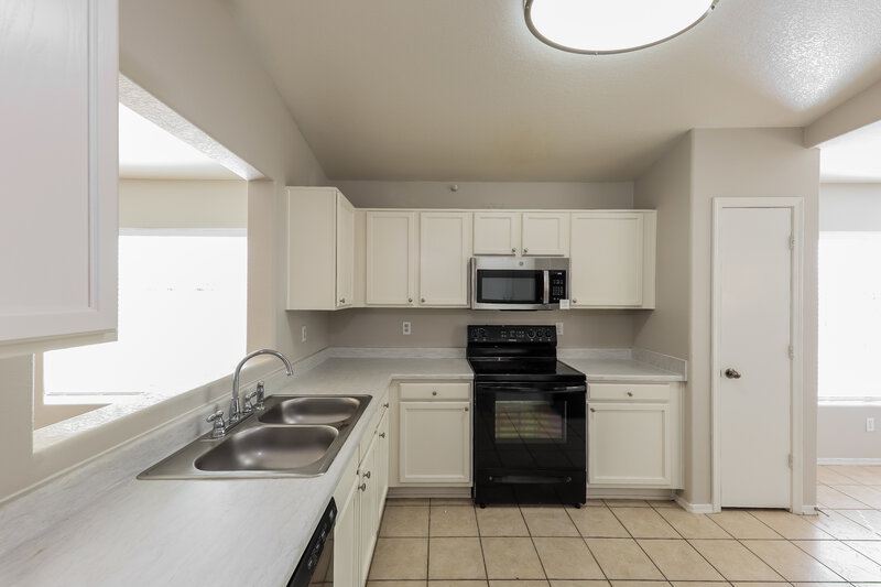 1,980/Mo, 13401 N 127th Drive El Mirage, AZ 85335 Misc View 9