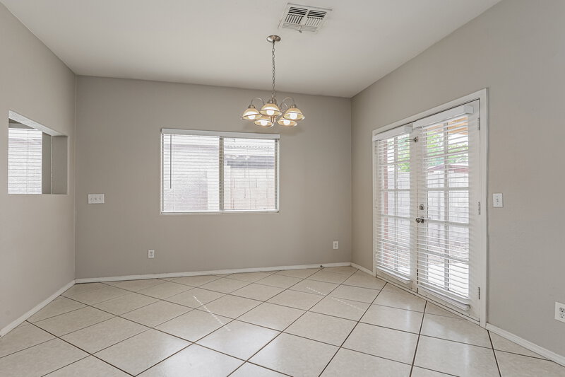 1,895/Mo, 6622 W Riva Road Phoenix, AZ 85043 Dining Room View