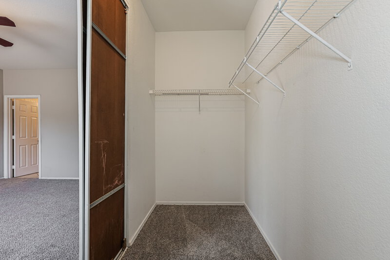 1,895/Mo, 6622 W Riva Road Phoenix, AZ 85043 Walk In Closet View