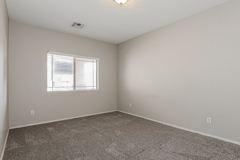 1,895/Mo, 6622 W Riva Road Phoenix, AZ 85043 Bedroom View 2